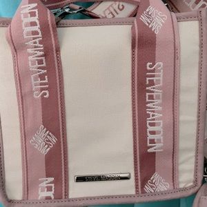 Viral Steve Madden Tote